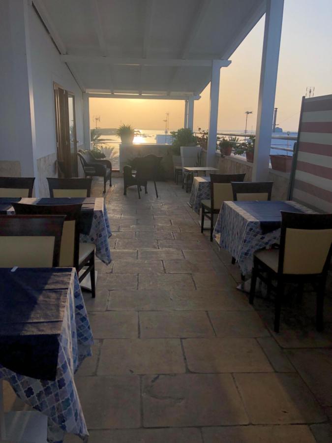 Albergo Piazza Risorgimento Porto Cesareo Eksteriør billede