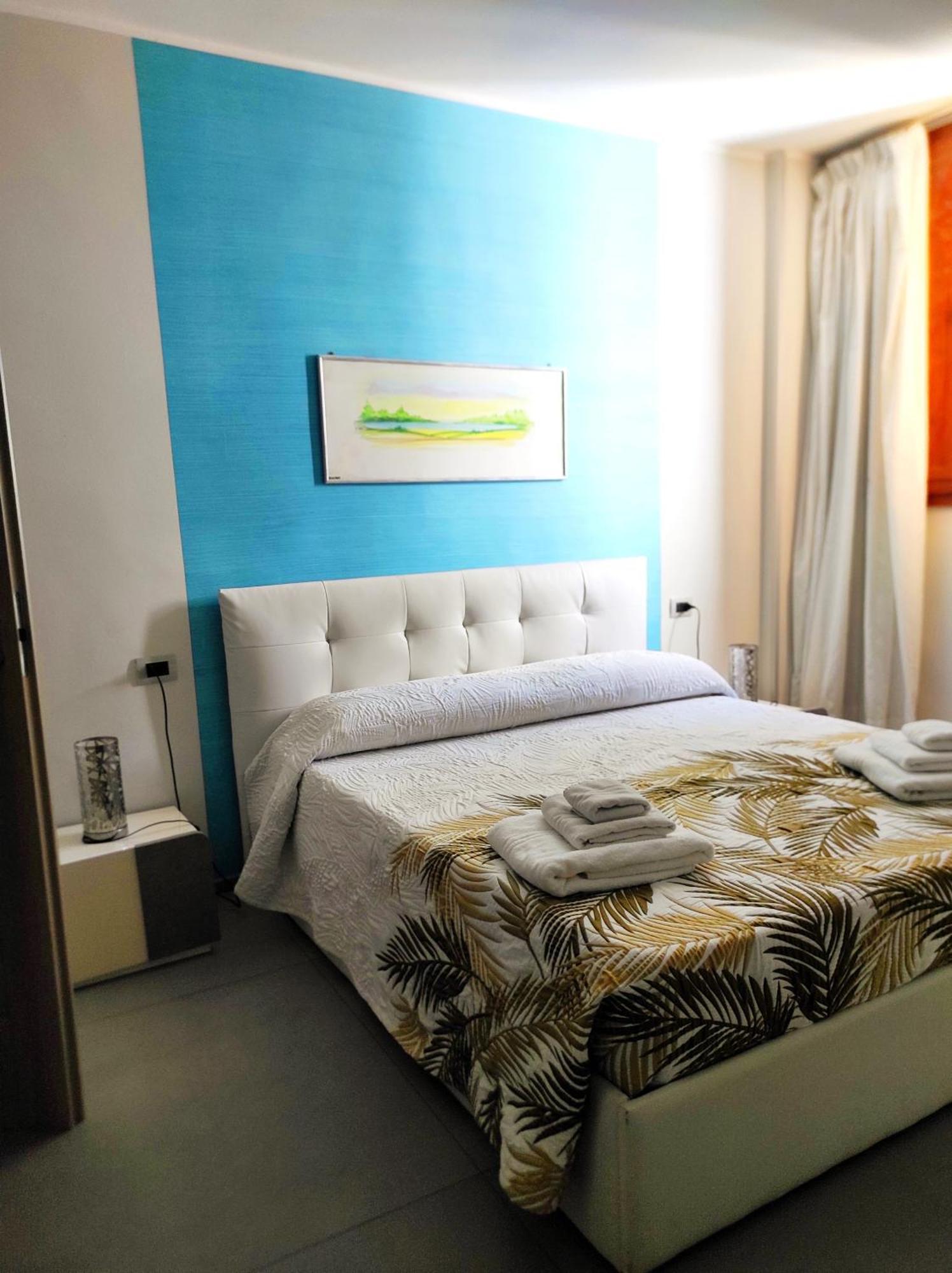 Albergo Piazza Risorgimento Porto Cesareo Eksteriør billede