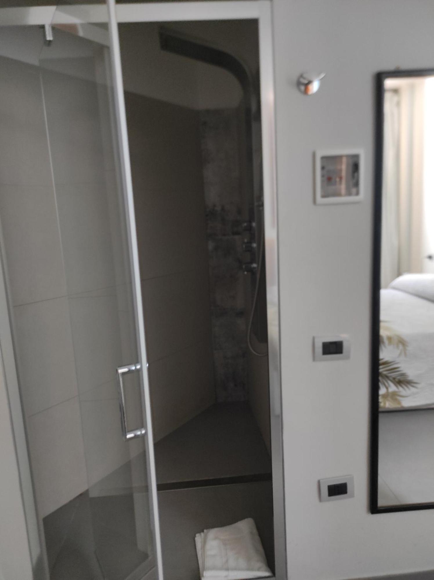 Albergo Piazza Risorgimento Porto Cesareo Eksteriør billede