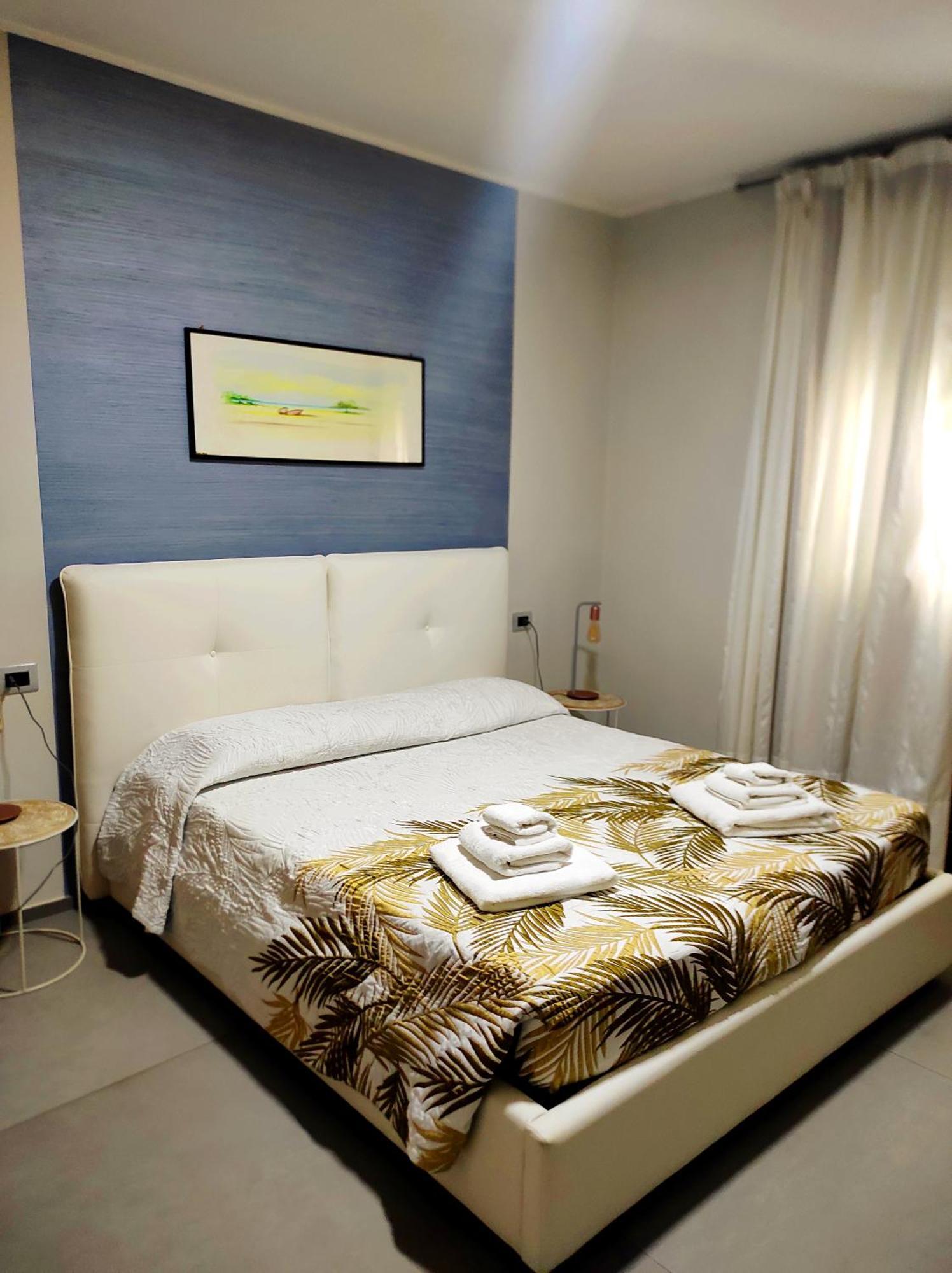 Albergo Piazza Risorgimento Porto Cesareo Eksteriør billede